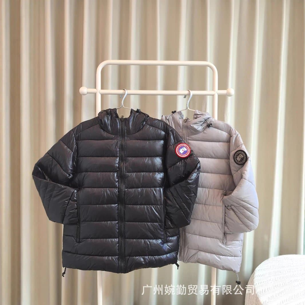 跨境外贸秋冬爆款保暖纯色连帽棉服男女亮面棉服